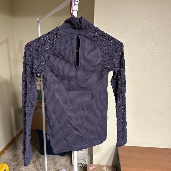 Intimately Free People Grape Purple Ribbed Long Sleeve Size M/L - Picture 3 of 5